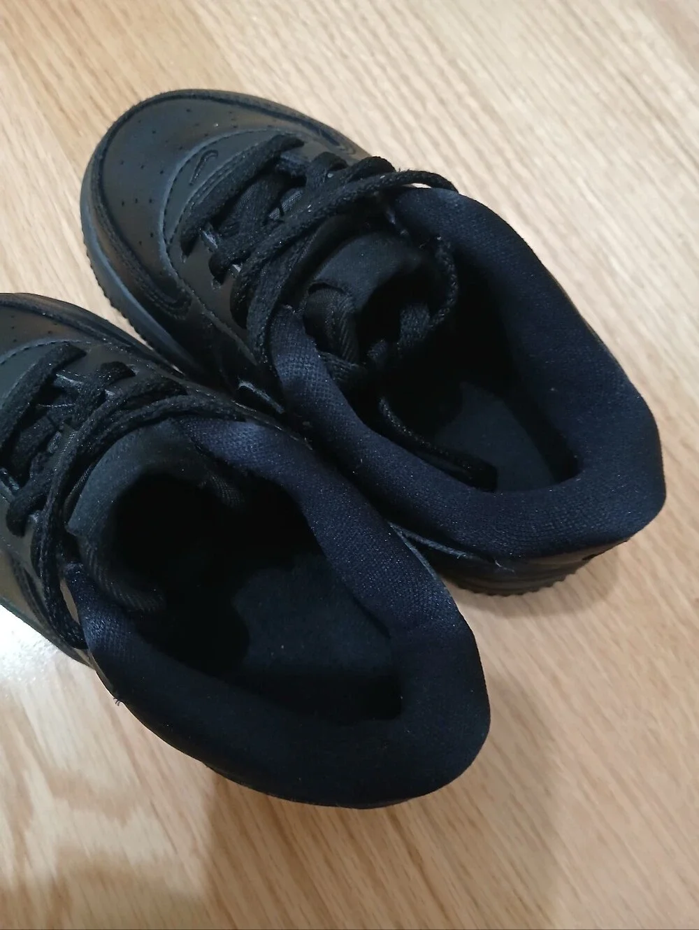 Nike Air Force 1 Athletic/Lifestyle Shoes Size 9C Unisex
